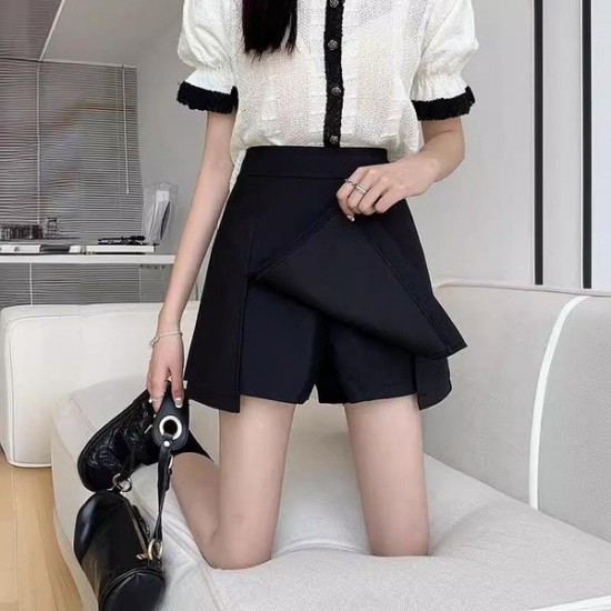 Relaxed High-Waisted A-Line White Skirt With Asymmetric